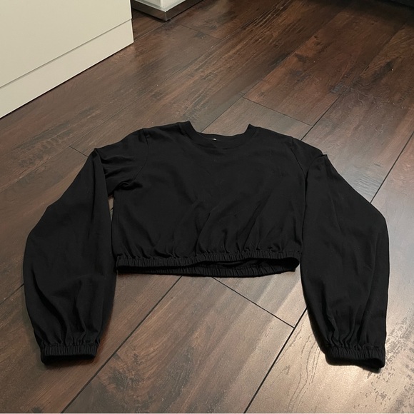 Aritzia Wilfred cropped black long sleeve 100% cotton - Picture 1 of 3